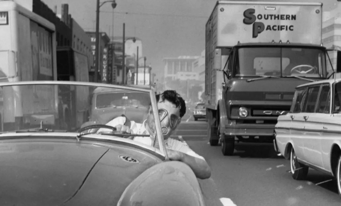 1966 LA. The inversion ceiling’s day off