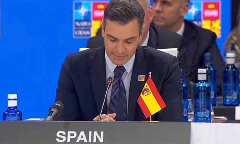Sanchez inverts flag