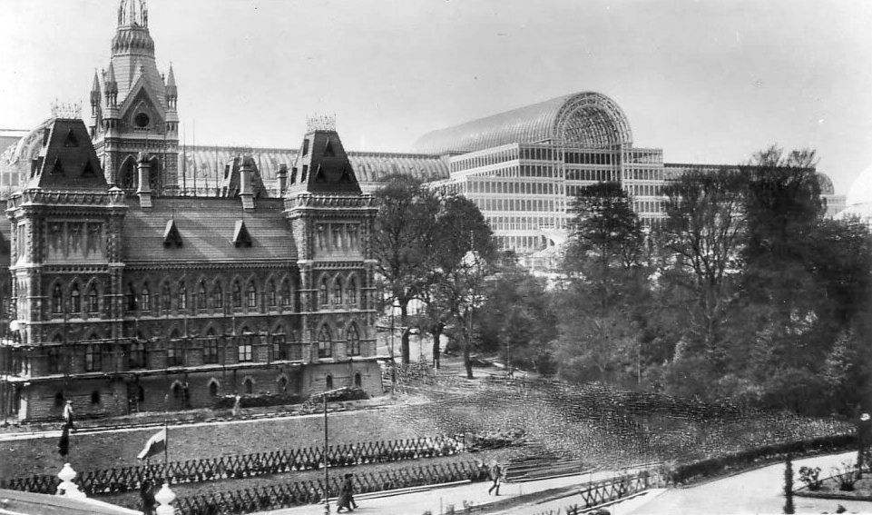 Canadian parliament building